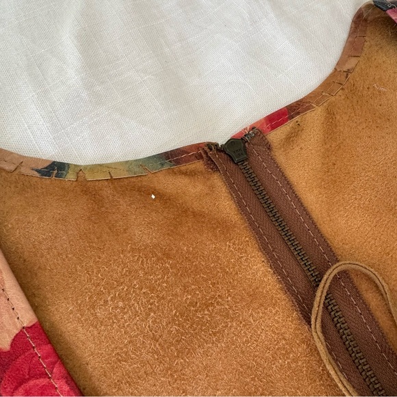 Vintage leather/calfskin floral corset top - Picture 3 of 4